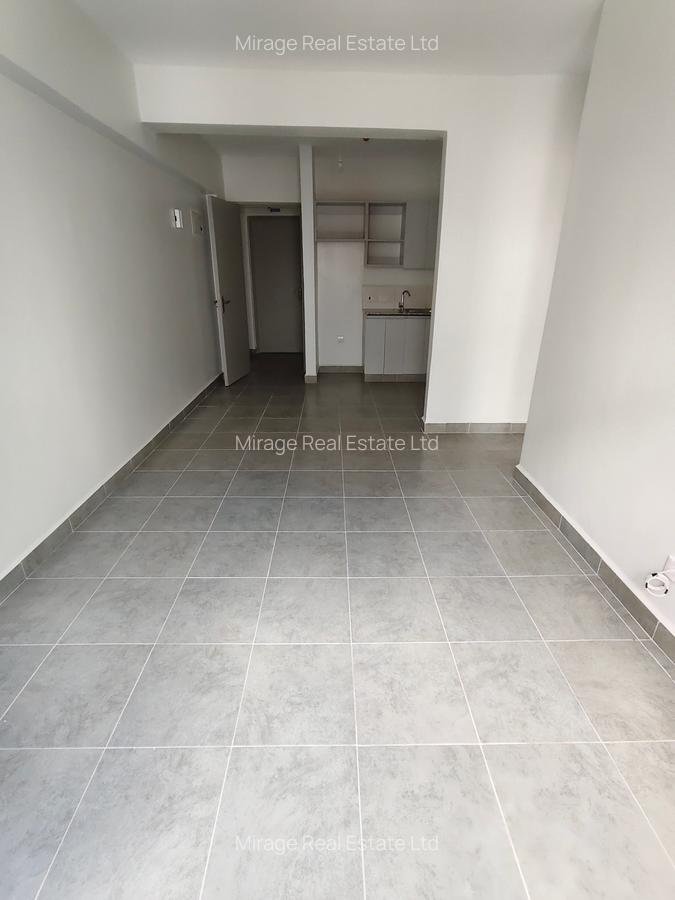 1 Bed Apartment with Swimming Pool in Garden Estate - 14