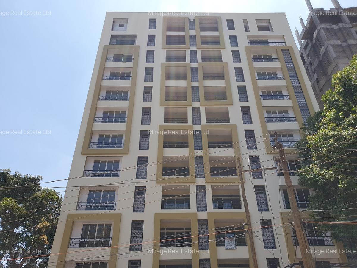 4 Bed Apartment with En Suite in Parklands - 1