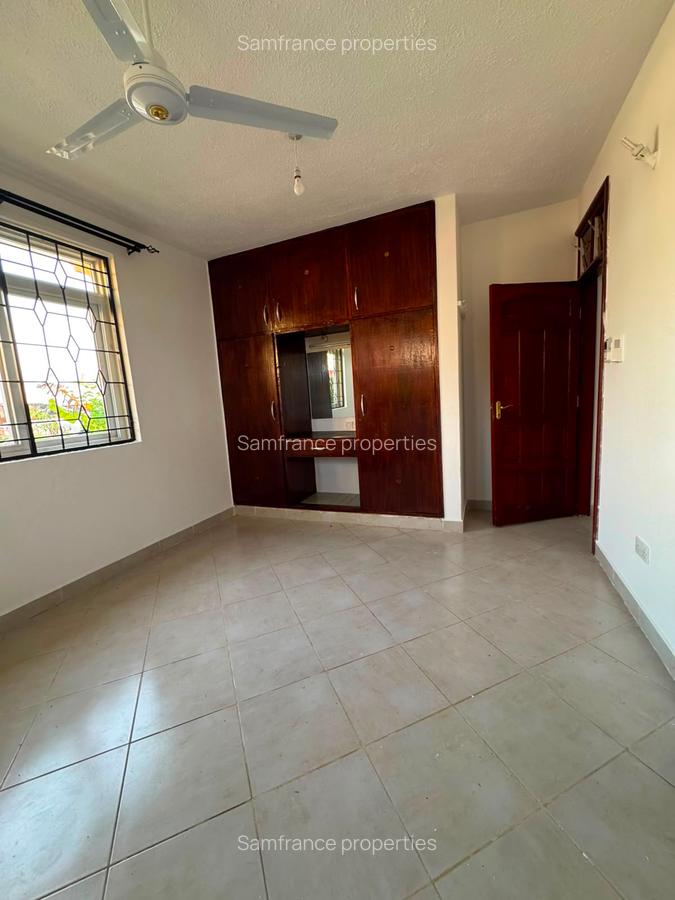 2 Bed Apartment with En Suite at Volume - 3