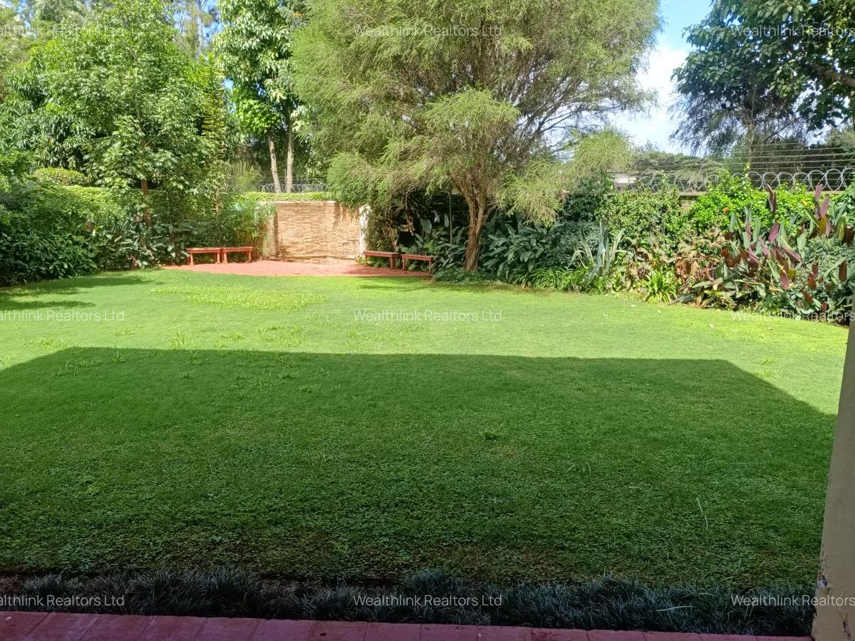4 Bed Townhouse with En Suite at Runda - 13