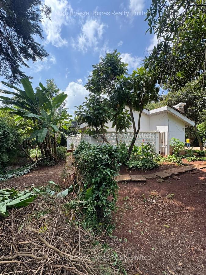 4 Bed House with En Suite in Rosslyn - 11
