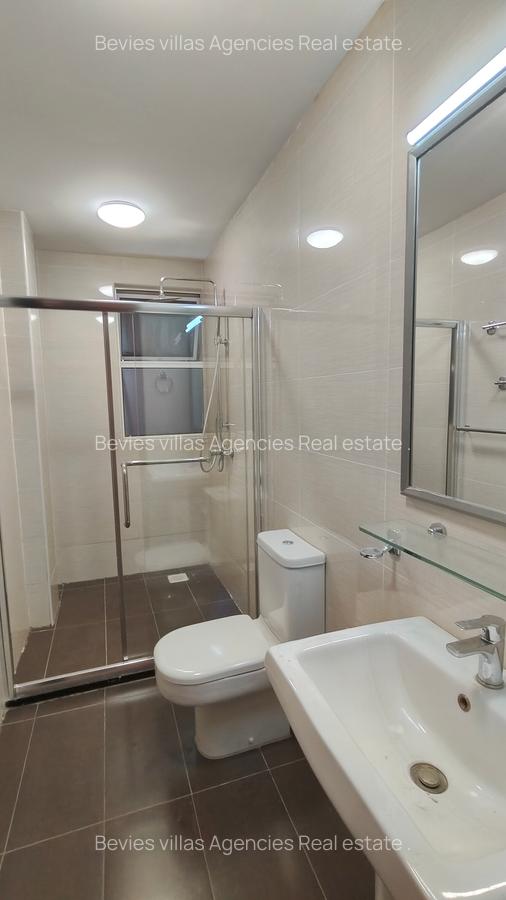 5 Bed Apartment with En Suite at General Mathenge - 3