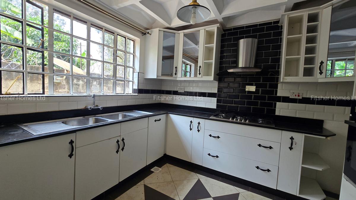 4 Bed House with En Suite in Kiambu Road - 11
