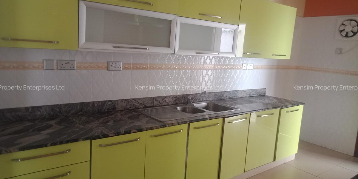 5 Bed Townhouse with En Suite in Lavington - 14