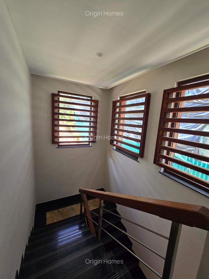 3 Bed Townhouse with En Suite at Spring Valley - 8