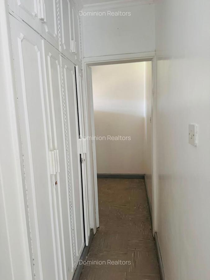 4 Bed House with En Suite at David Osieli - 4