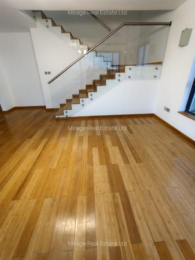 3 Bed Apartment with En Suite in Garden Estate - 20