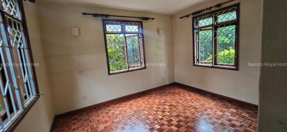 4 Bed Townhouse with En Suite at Lavington Green - 8