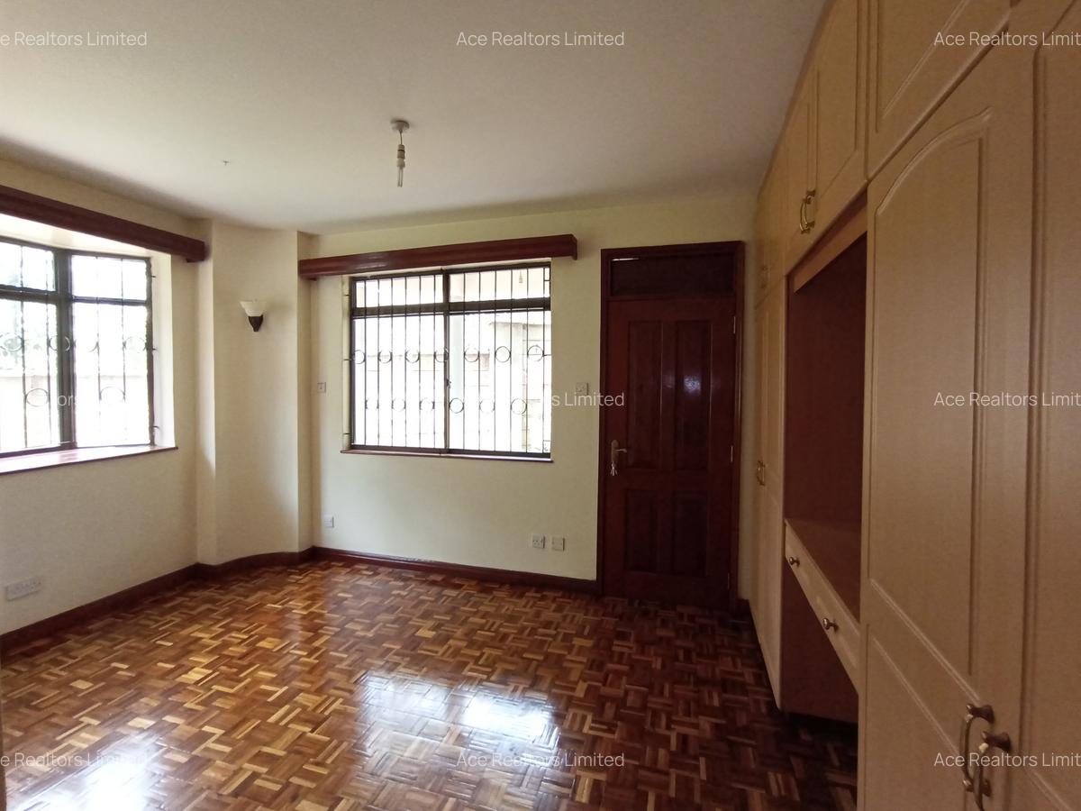 4 Bed Townhouse with En Suite at Eldama Ravine Rd - 5