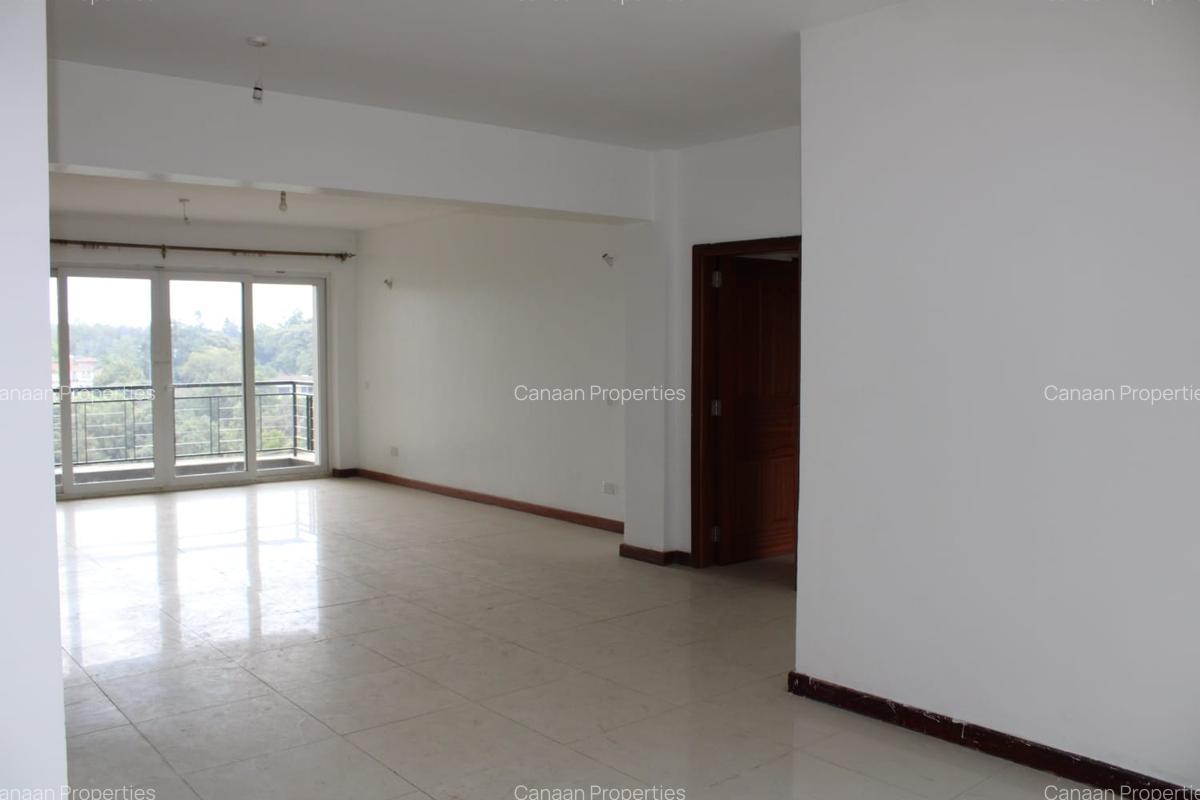 4 Bed Apartment with En Suite in Parklands - 5