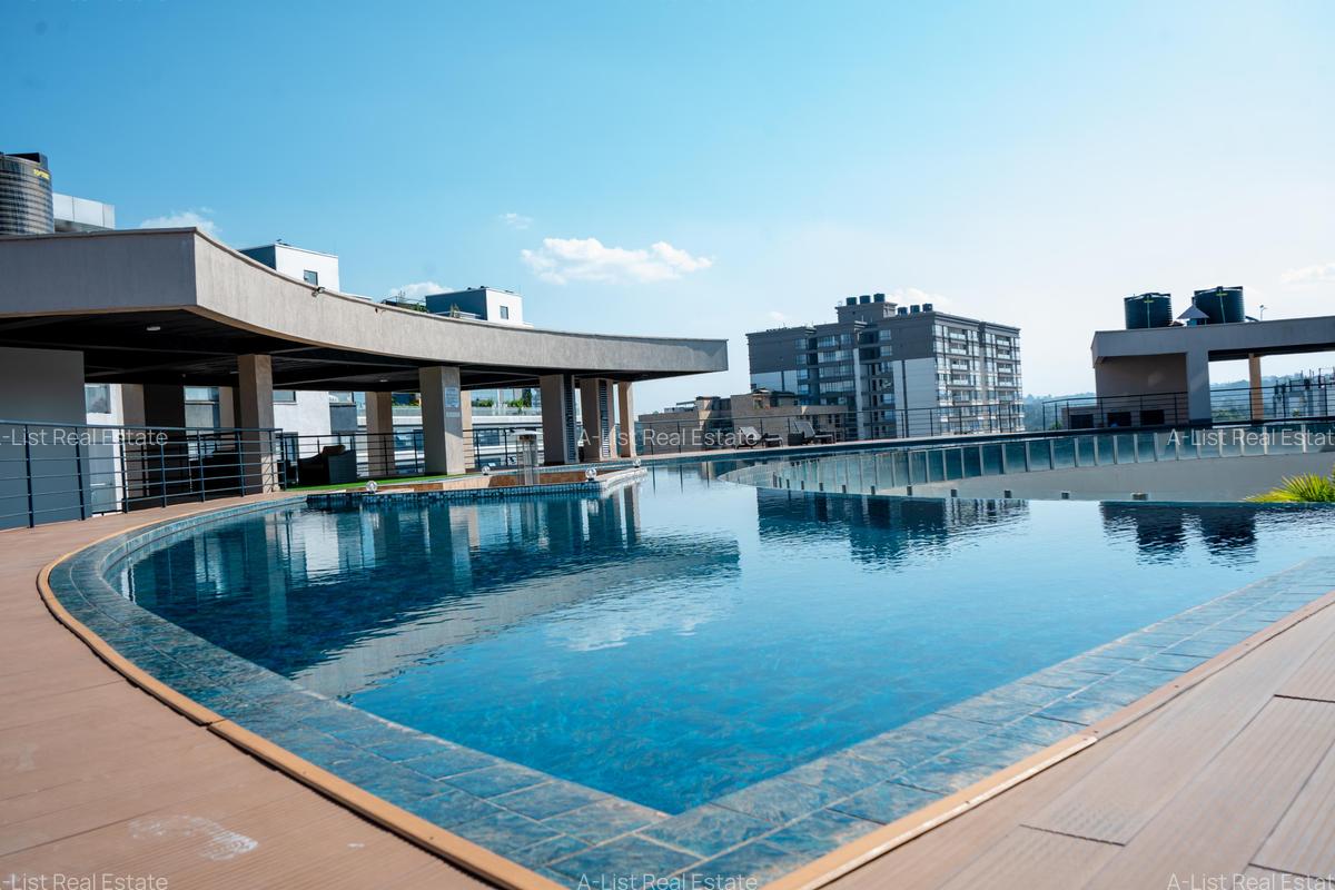 4 Bed Apartment with En Suite at Riverside Drive - 18