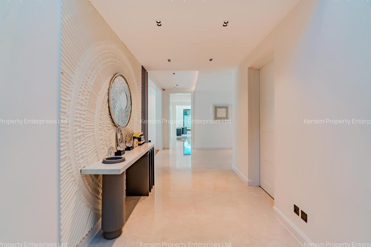 5 Bed Townhouse with En Suite in Runda - 10
