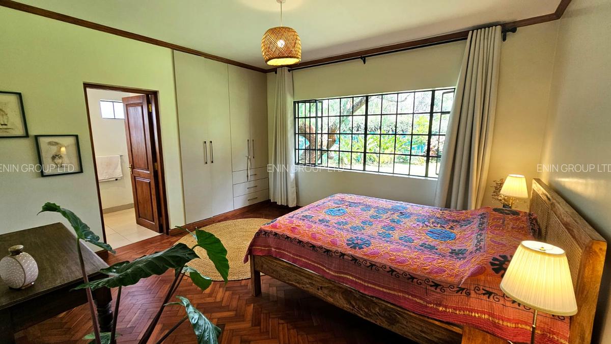 4 Bed House with En Suite at Lavington Area - 6