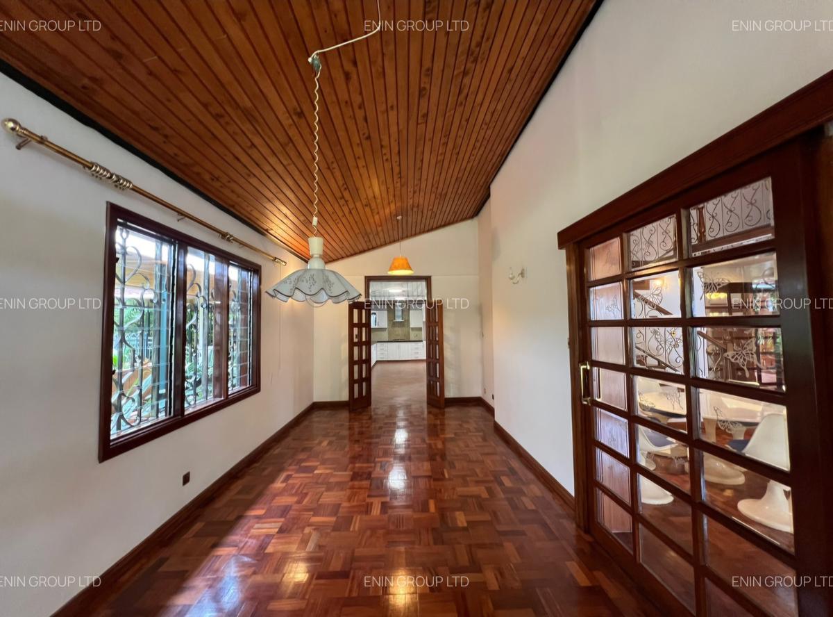 8 Bed House with En Suite at Spring Valley Rd - 3