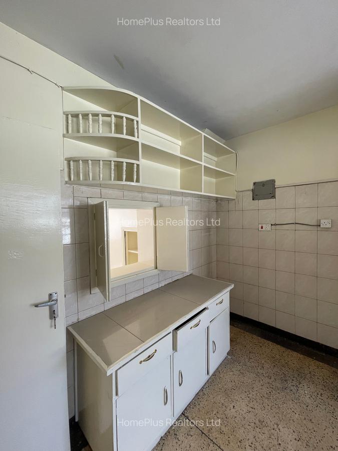 2 Bed Apartment with Parking at Chambers Road - 8