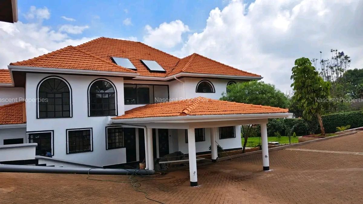 5 Bed Villa with En Suite in Ridgeways - 12