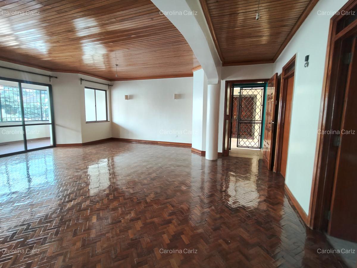 3 Bed Apartment with En Suite at Brookside Drive - 5
