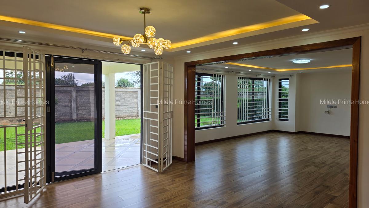 5 Bed Townhouse with En Suite at Paradise - 3