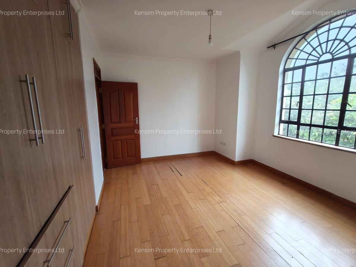 4 Bed Townhouse with En Suite in Runda - 9