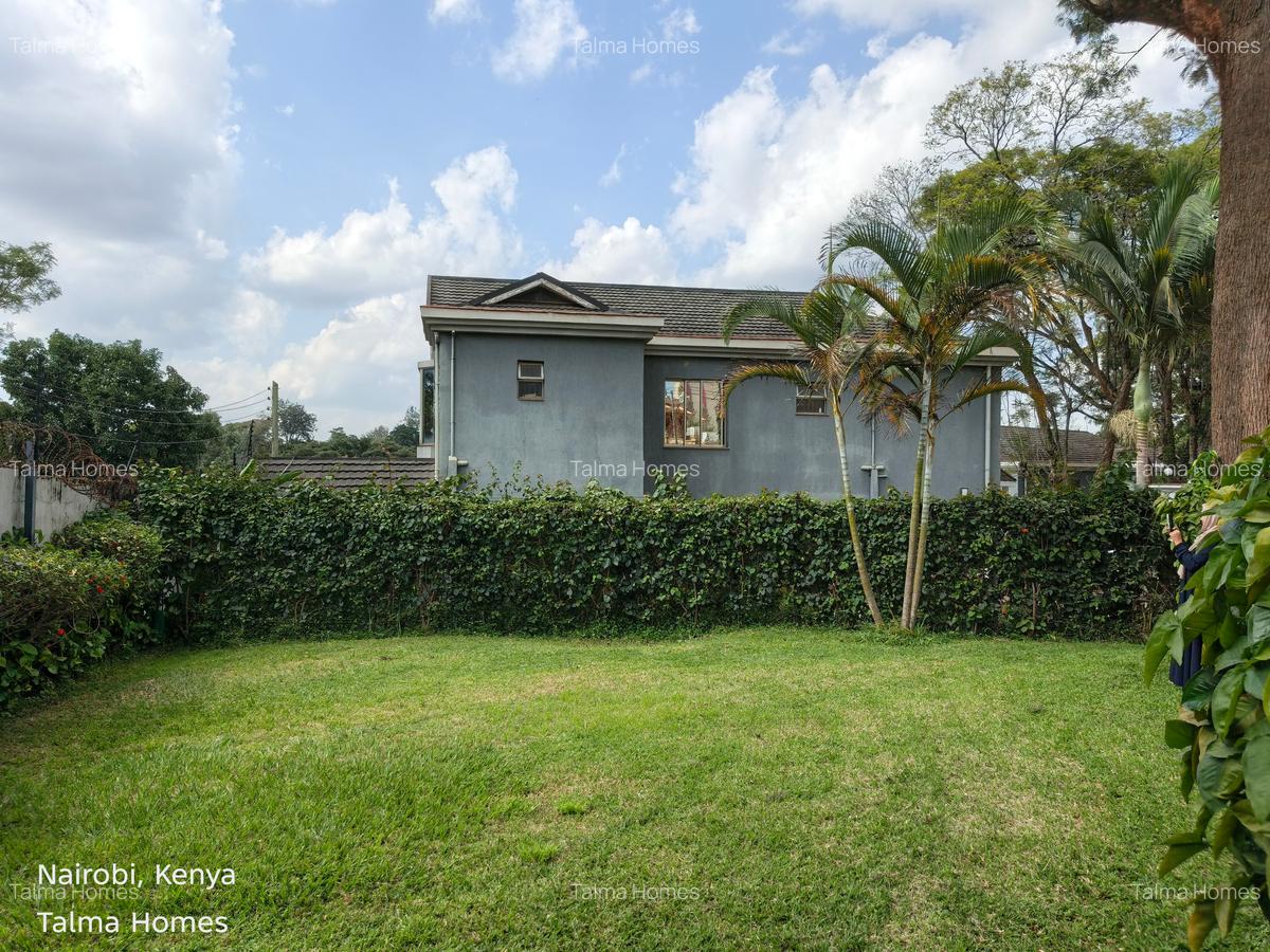 4 Bed Townhouse with En Suite at Westlands - 17