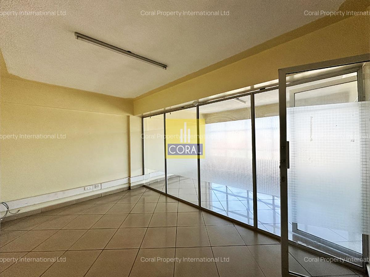 1,000 ft² Office with Backup Generator in Parklands - 9