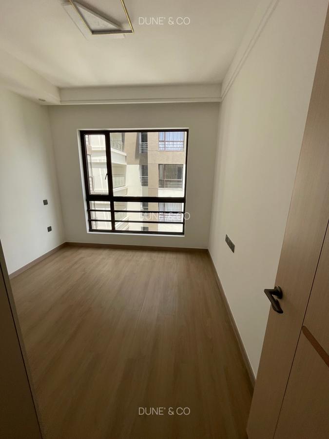 2 Bed Apartment with En Suite in Riverside - 17