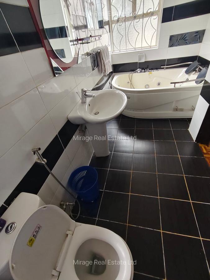 2 Bed House with Garden in Lavington - 11
