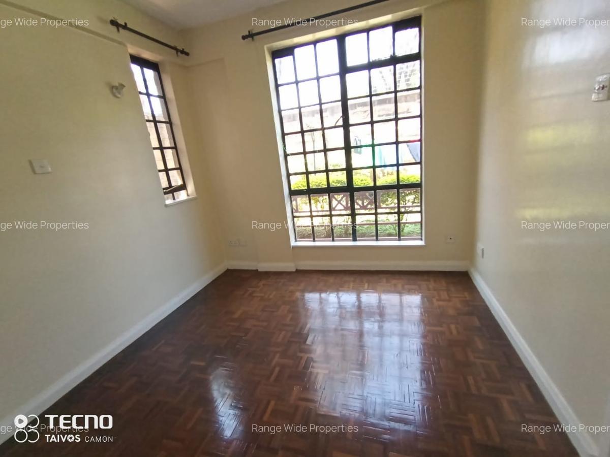 3 Bed Apartment with En Suite in Lavington - 11