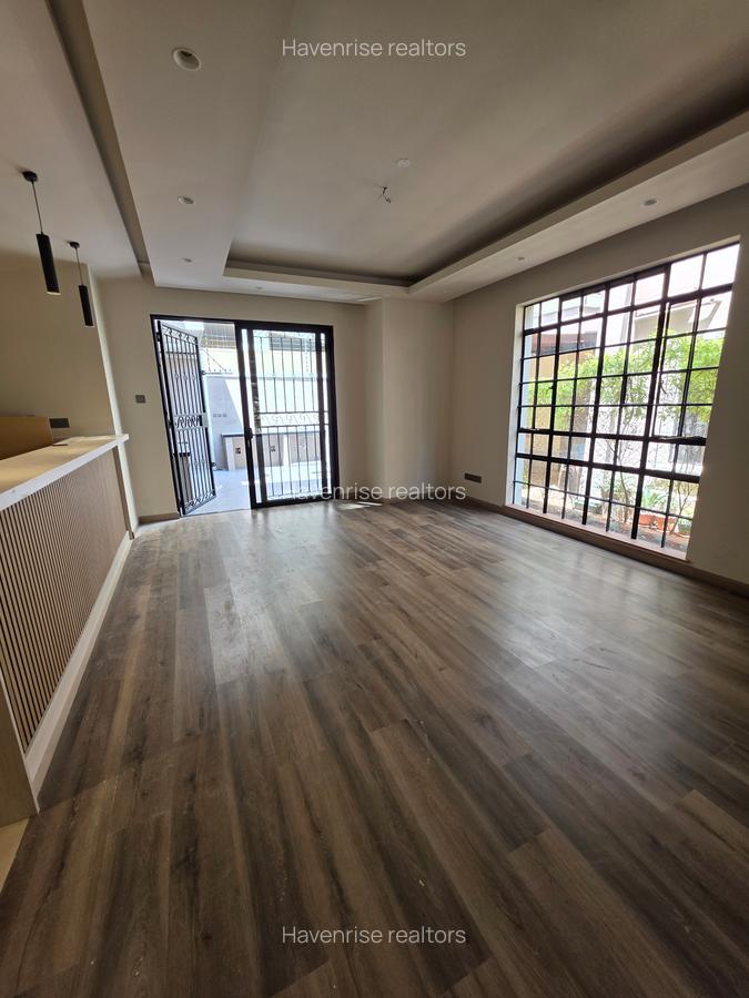 4 Bed Townhouse with En Suite at Westlands - 2