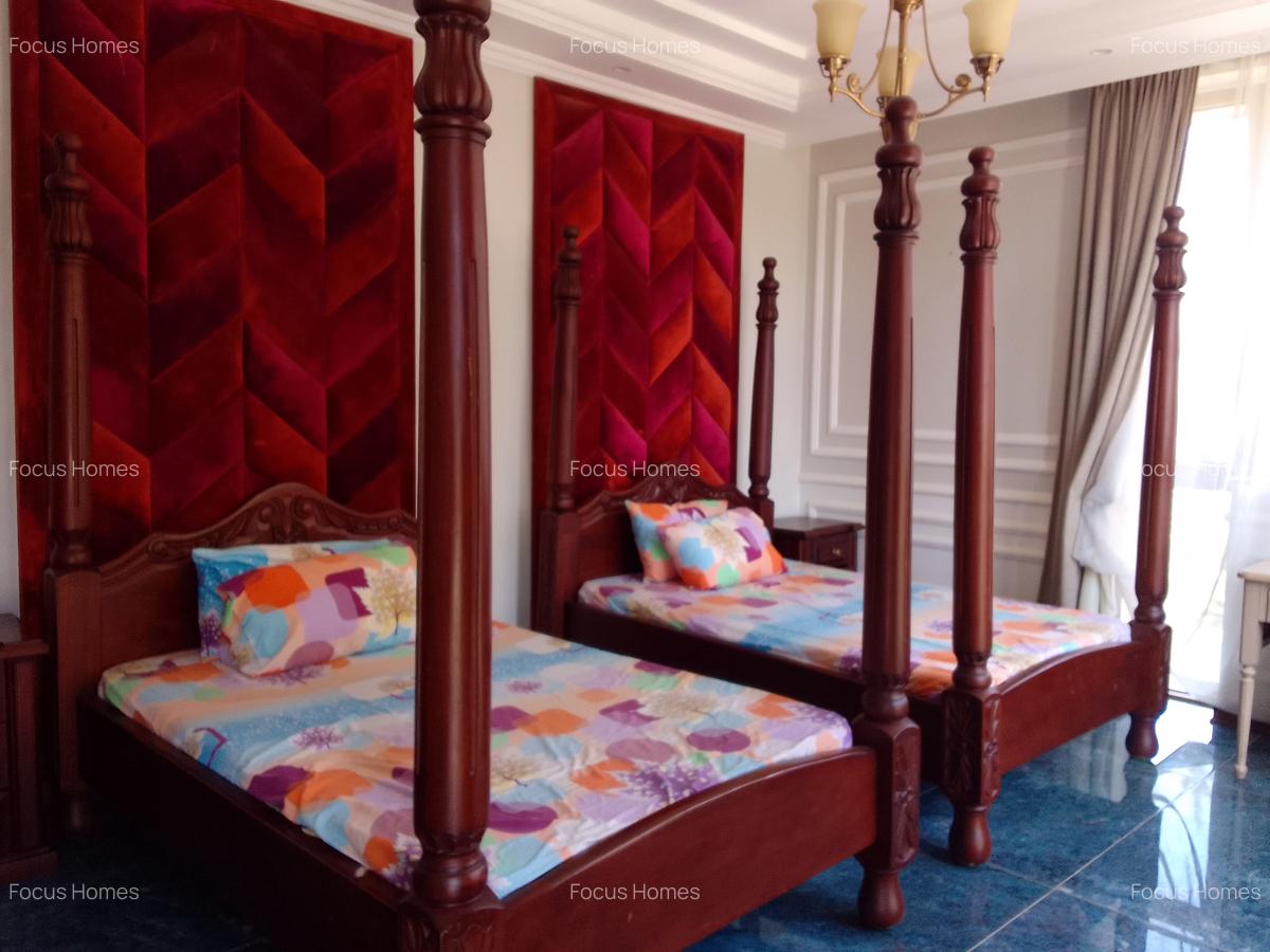 6 Bed Townhouse with En Suite in Lavington - 12