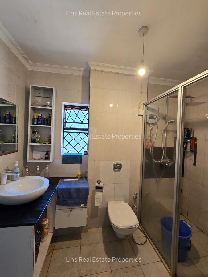 4 Bed House with En Suite in Gigiri - 12