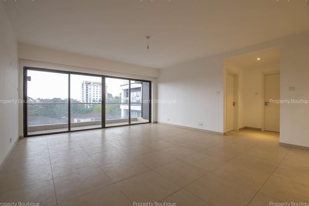2 Bed Apartment with En Suite in Lavington - 2