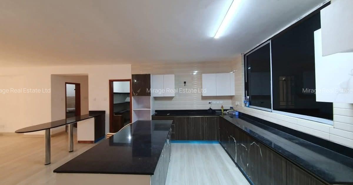 4 Bed Apartment with En Suite in Parklands - 2