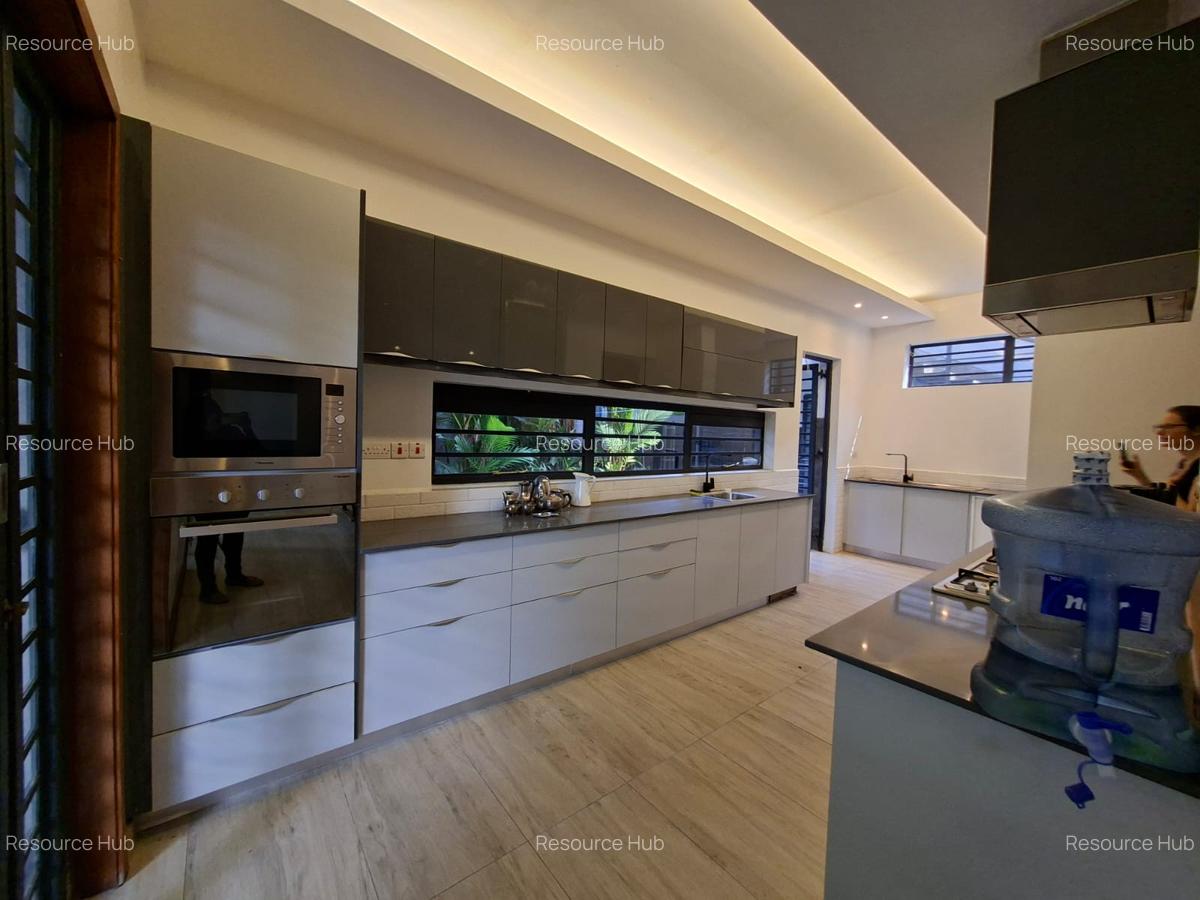 3 Bed House with En Suite at Nyari - 13