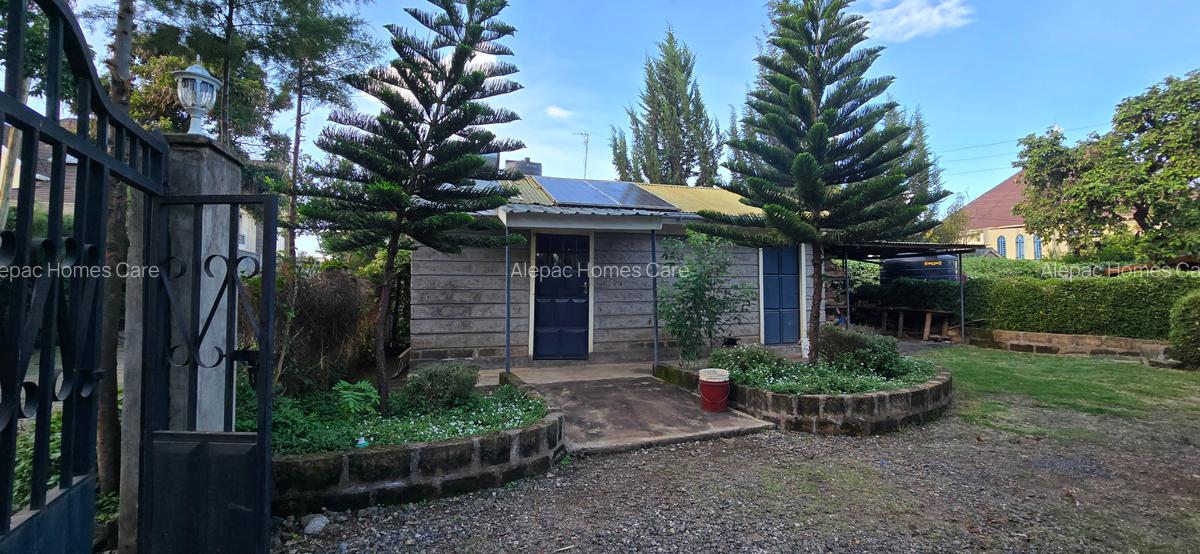 0.25 ac Residential Land at Kamakis - 14