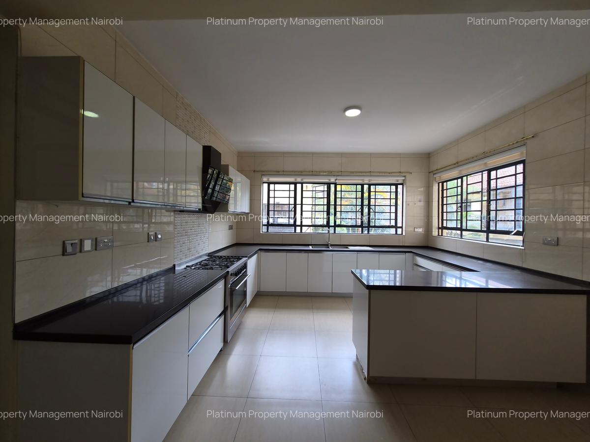 4 Bed Apartment with En Suite at Second Parklands - 6