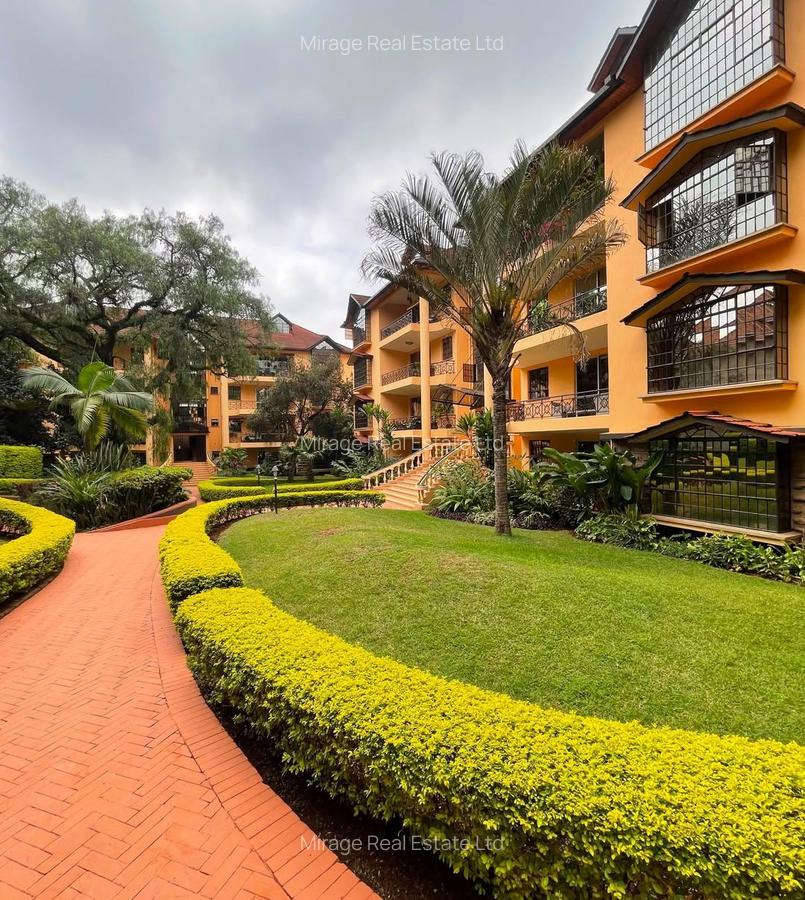 3 Bed Apartment with En Suite in Lavington - 2
