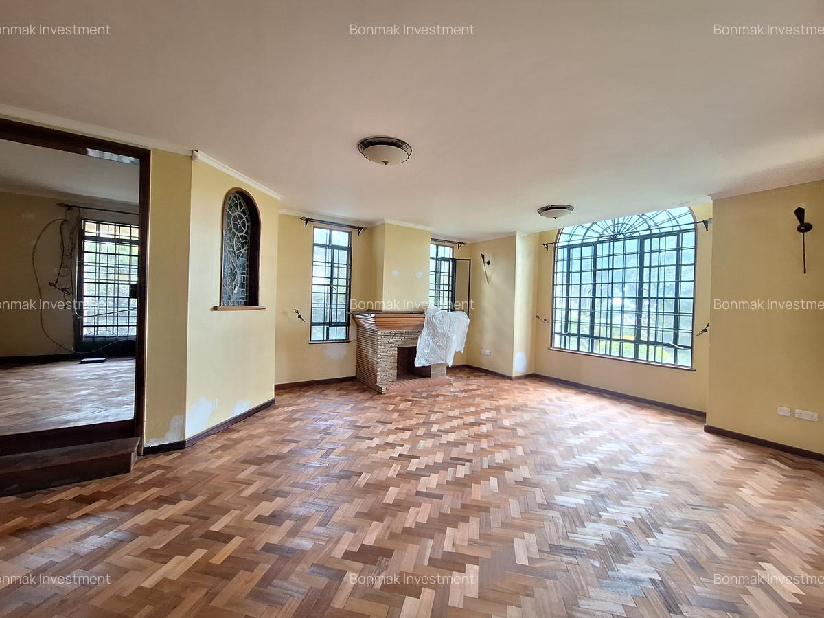 5 Bed Townhouse with En Suite at Runda Evergreen. - 7
