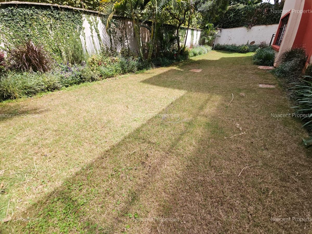 4 Bed Townhouse with En Suite in Kiambu Road - 7