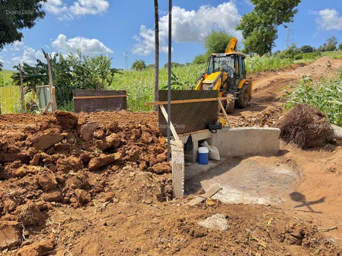 2.41 ac Land at Makonde Rd - 17