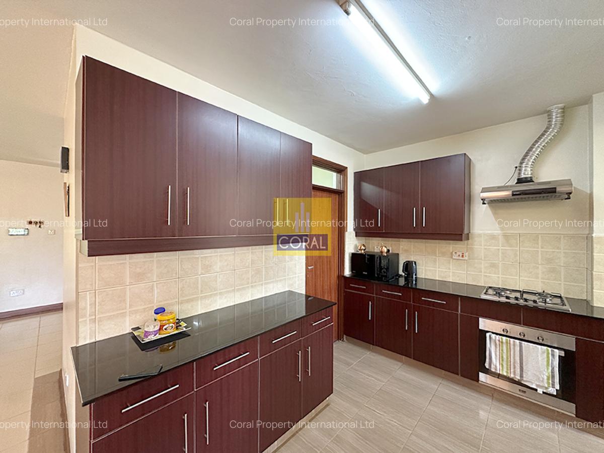 2 Bed Apartment in Parklands - 5