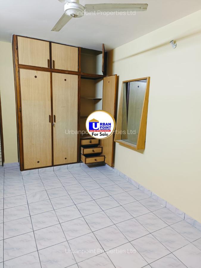 2 Bed Apartment with En Suite at Leisure - 4