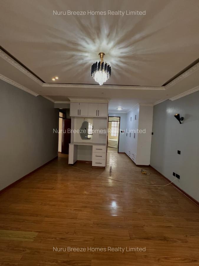 3 Bed Apartment with En Suite in Riverside - 6