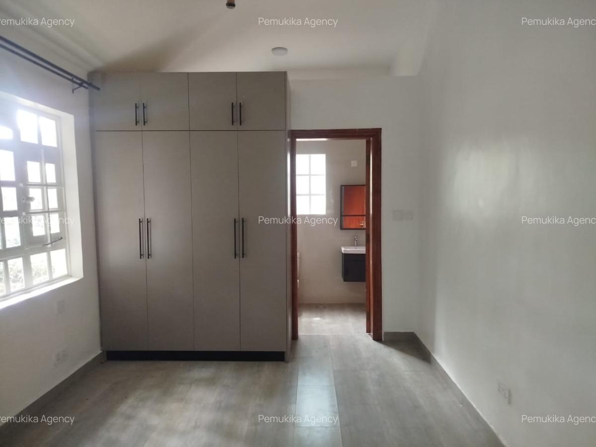 2 Bed Townhouse with En Suite in Karen - 9