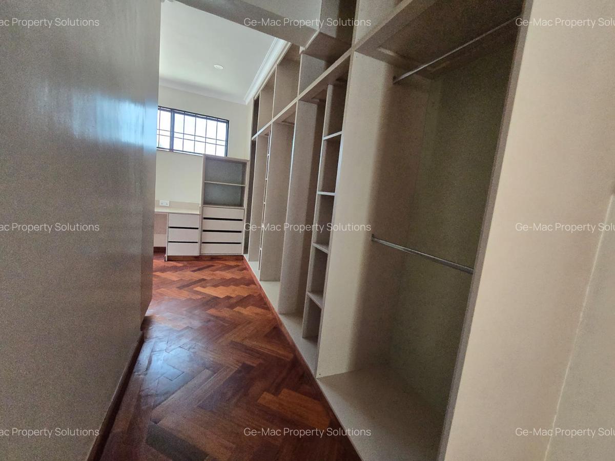 6 Bed House with En Suite in Loresho - 8