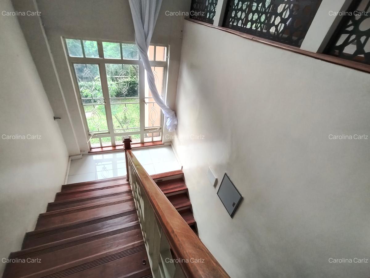 10 Bed House with En Suite at Off Redhill Link Road - 16