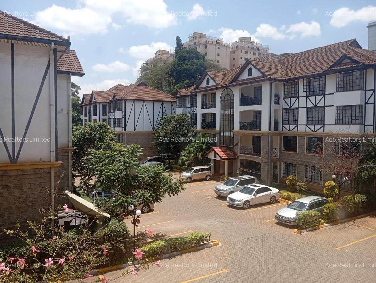3 Bed Apartment with En Suite at Valley Arcade - 2