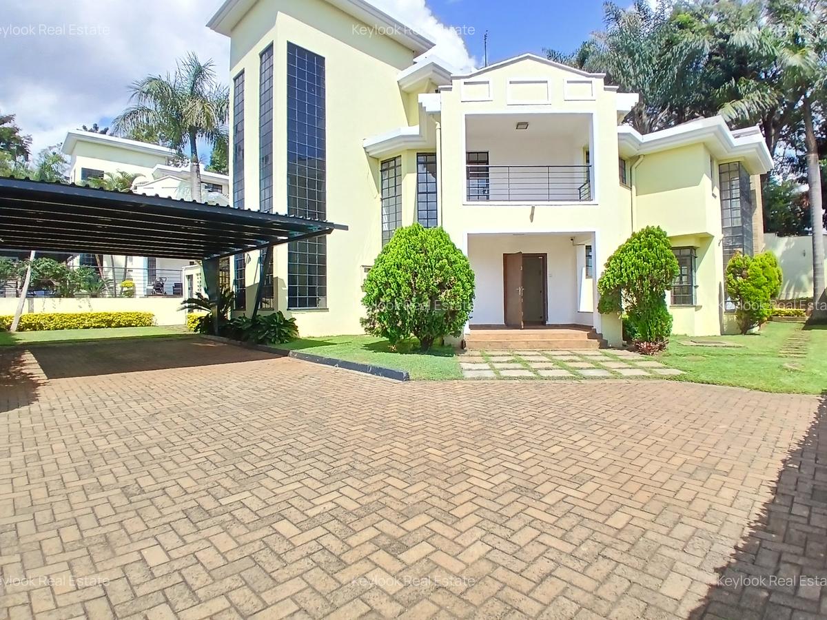 5 Bed Townhouse with En Suite in Lavington - 1