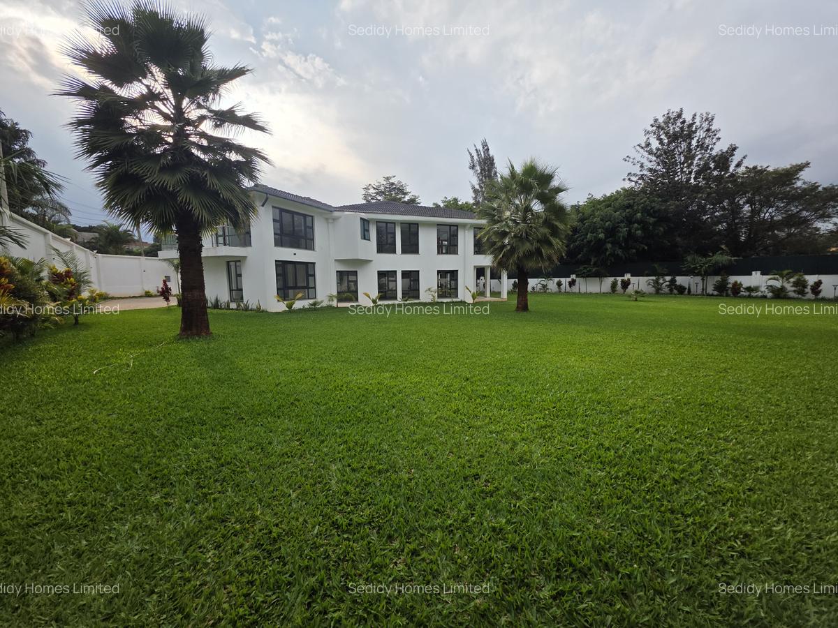 6 Bed Villa with En Suite in Runda - 19