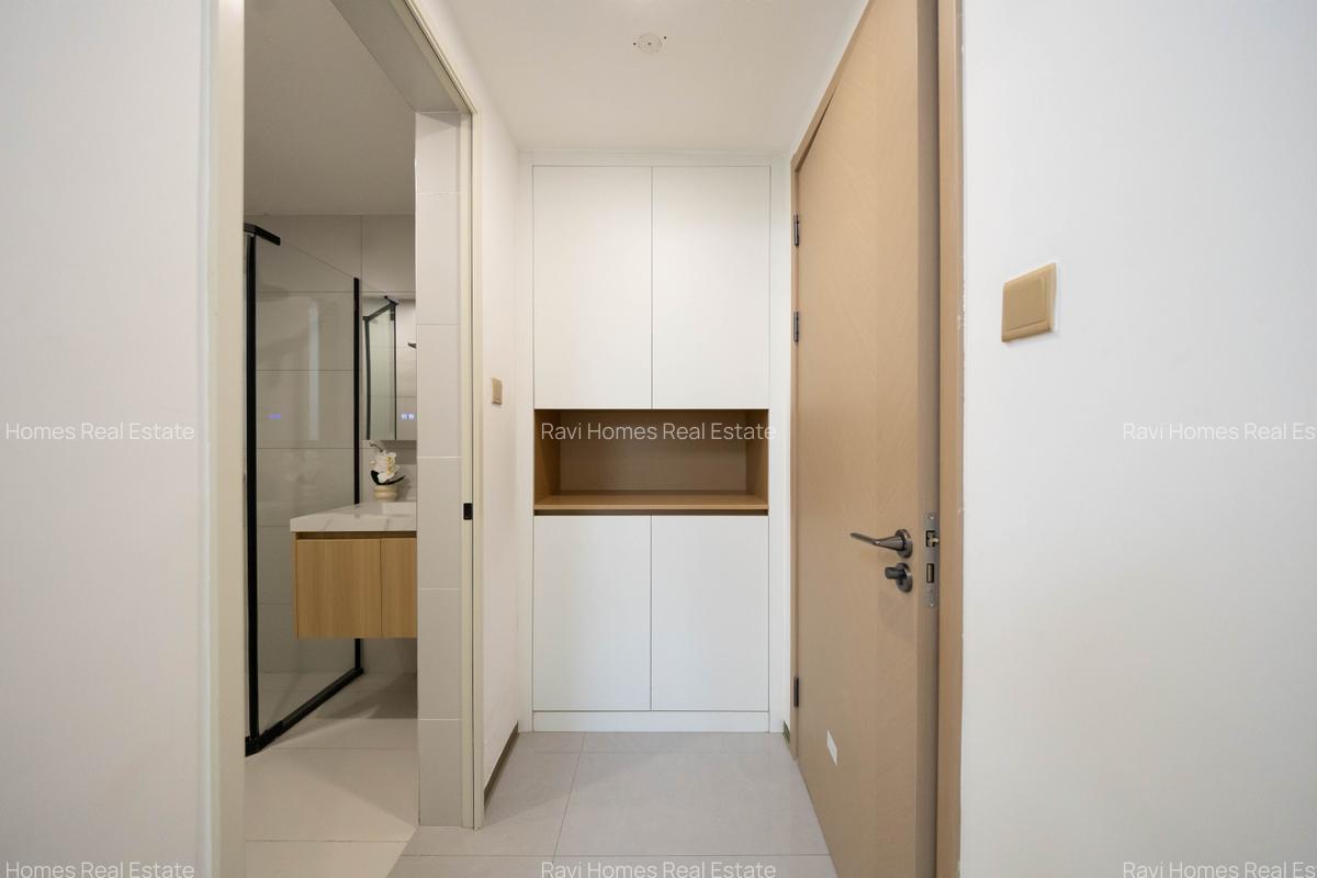 Studio Apartment with Swimming Pool at Muthithi Road - 16